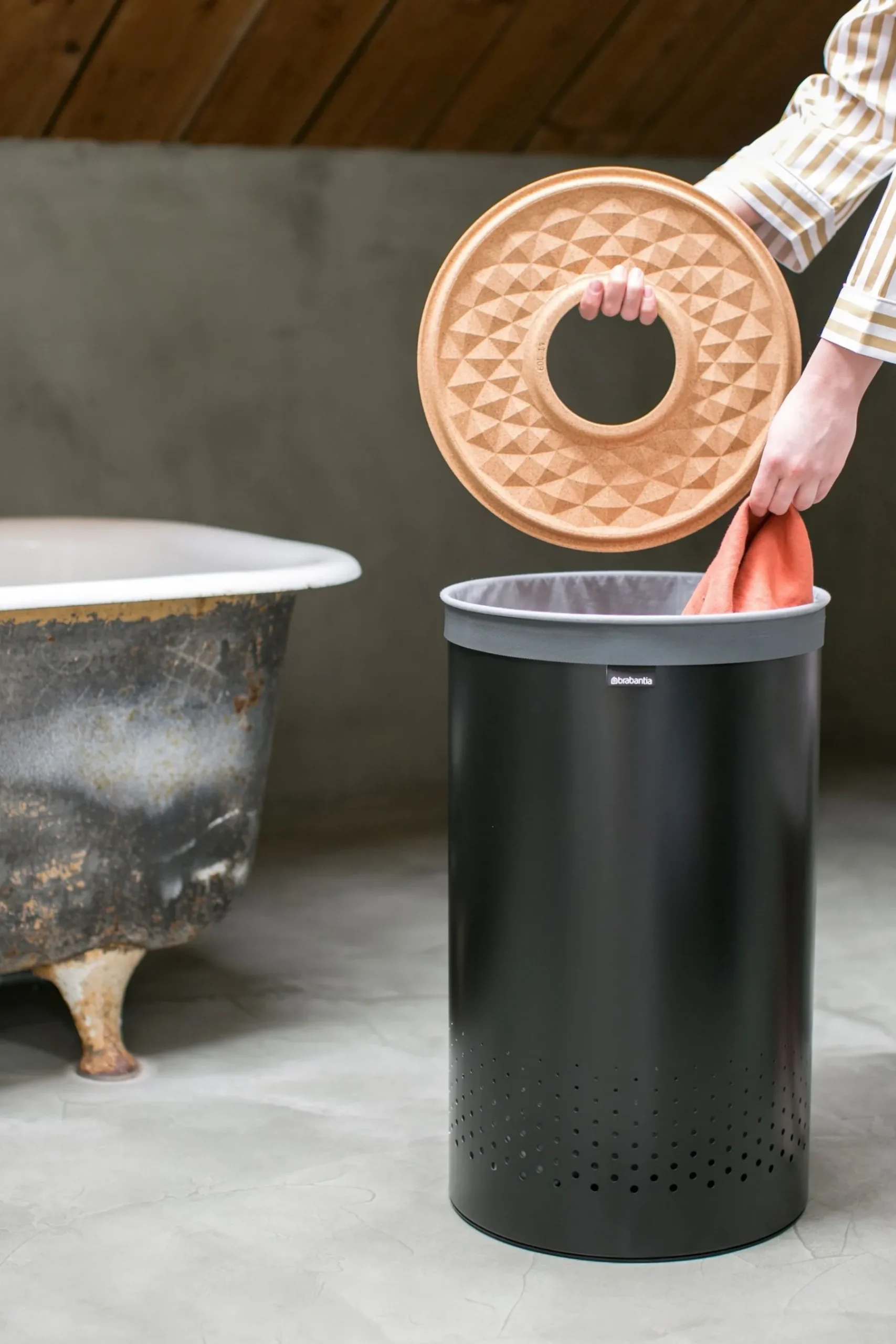 60L Cork Lid Laundry Bin*Brabantia Best