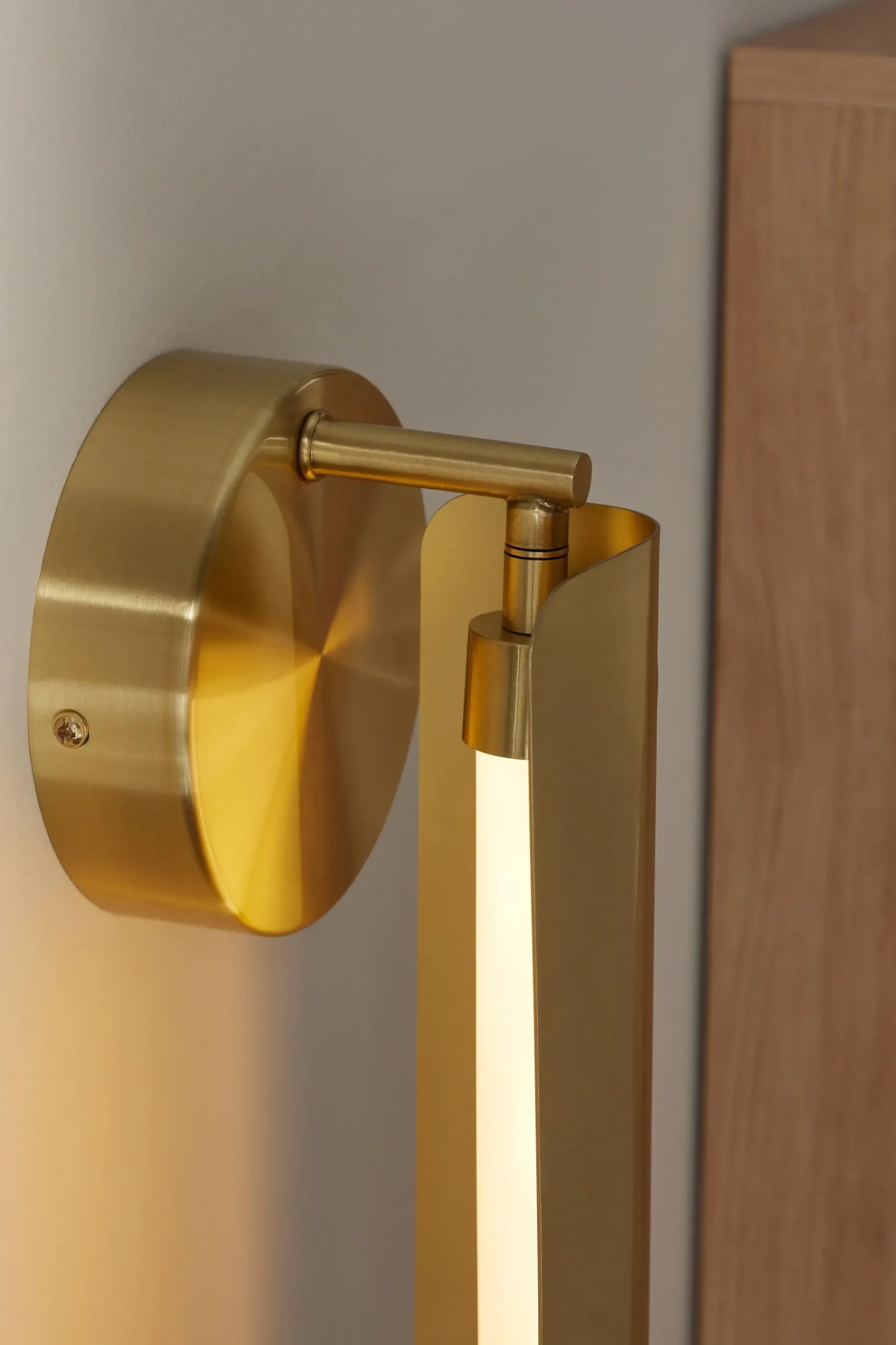Ellis Wall Light*MADE.COM Best