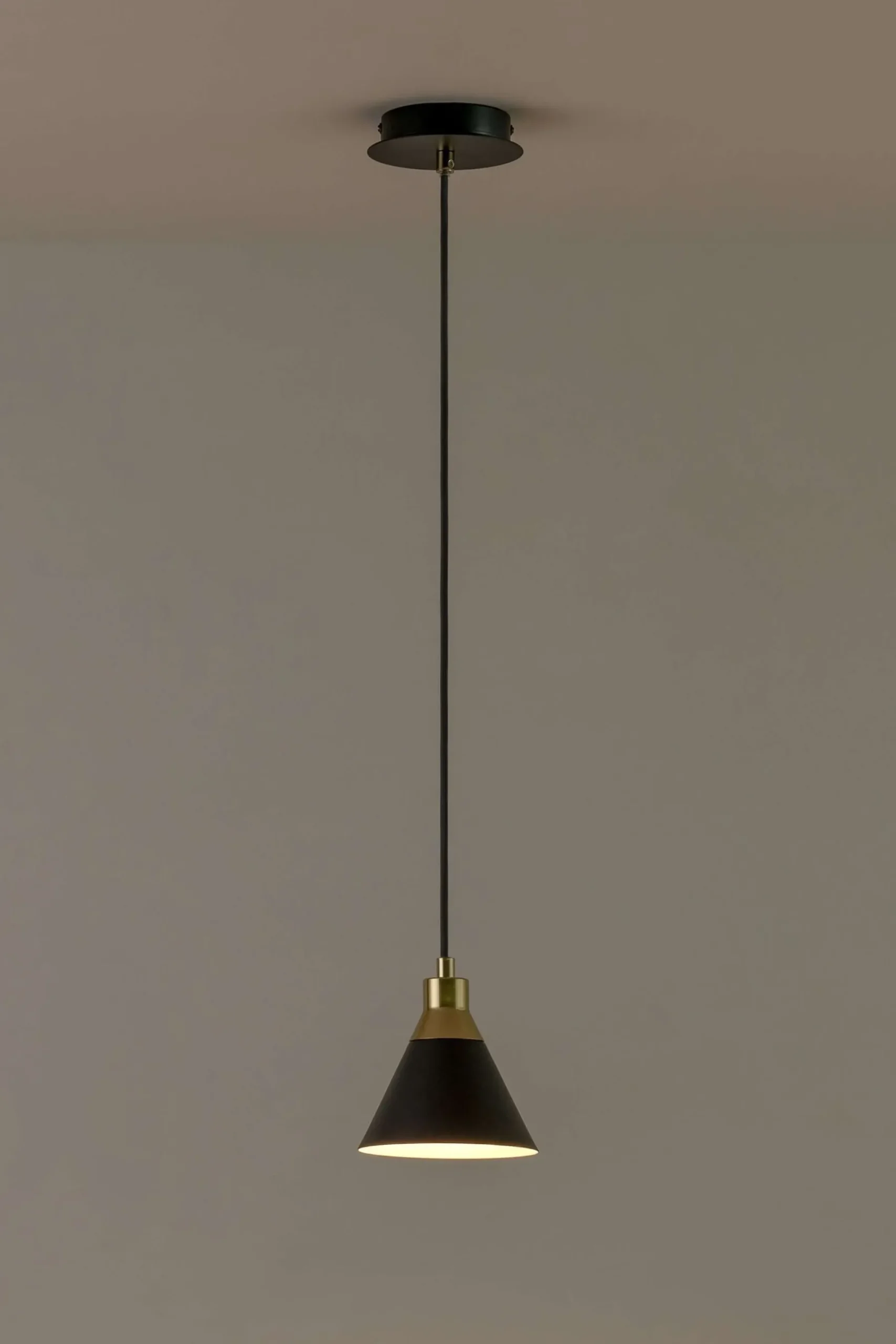 Cone Pendant Ceiling Light*Houseof. Fashion