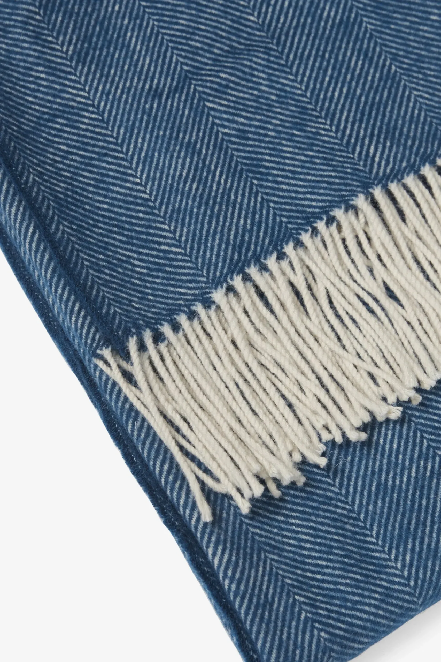 Lambswool Herringbone Throw*Jasper Conran London Online