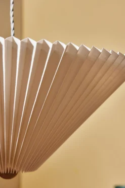 Lila Easyfit Shade*MADE.COM Store