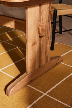 Quinn Dining Table*MADE.COM Hot