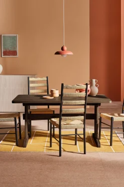 Quinn Dining Table*MADE.COM Hot