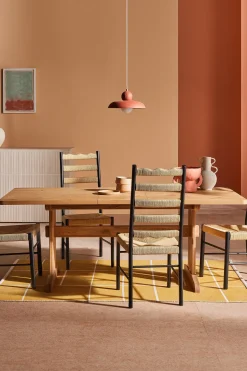 Quinn Dining Table*MADE.COM Hot