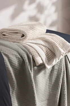 Canopy Waffle Textured Oversized 100% Cotton Throw*Yard Online